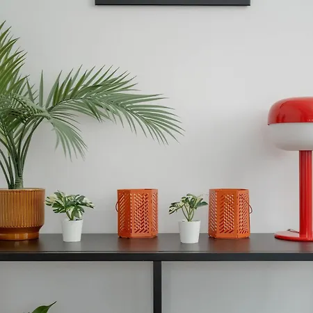 Large In Center On The Market With 3 Bedrooms And Balcony By Renters * ורוצלב